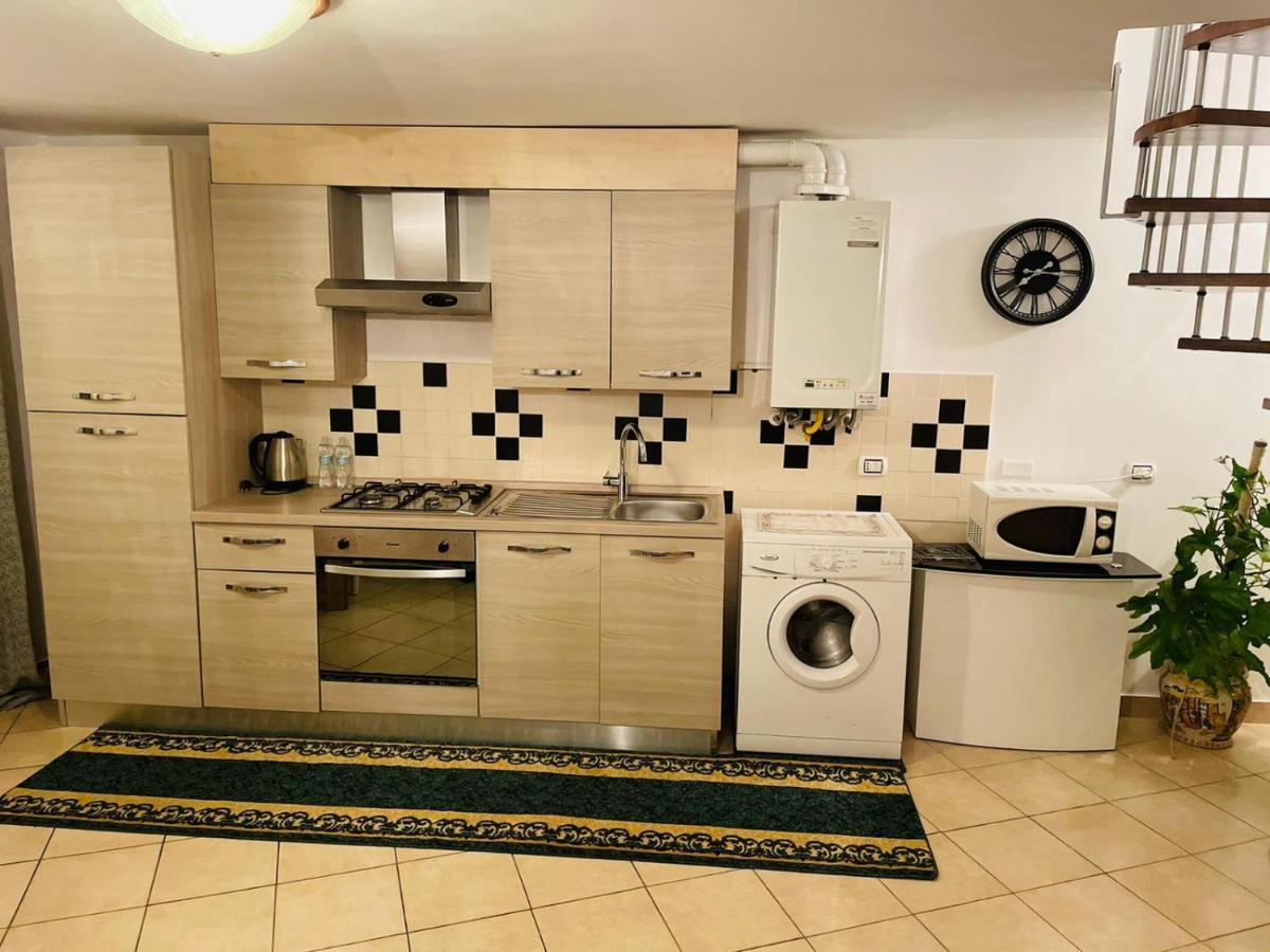 Apartament Casa Dei Fiori 2 Somma Lombardo Zewnętrze zdjęcie